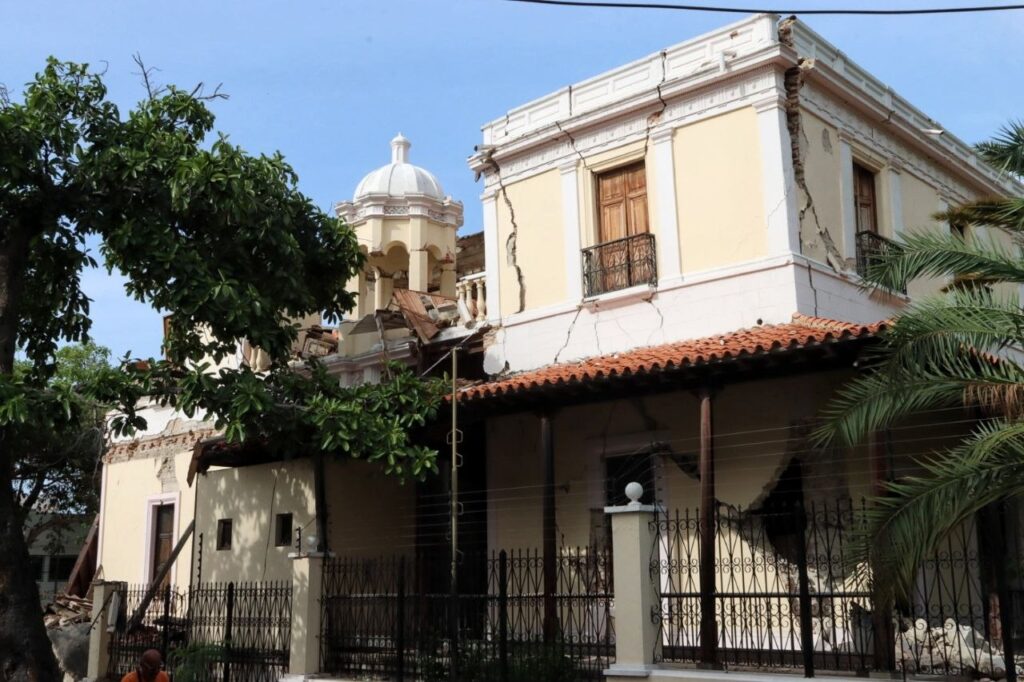 Fachada lateral de la Escuela de Música Juan Manuel Castellanos